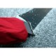Шкребок для льоду в рукавичці, колір червоний - V5443-05